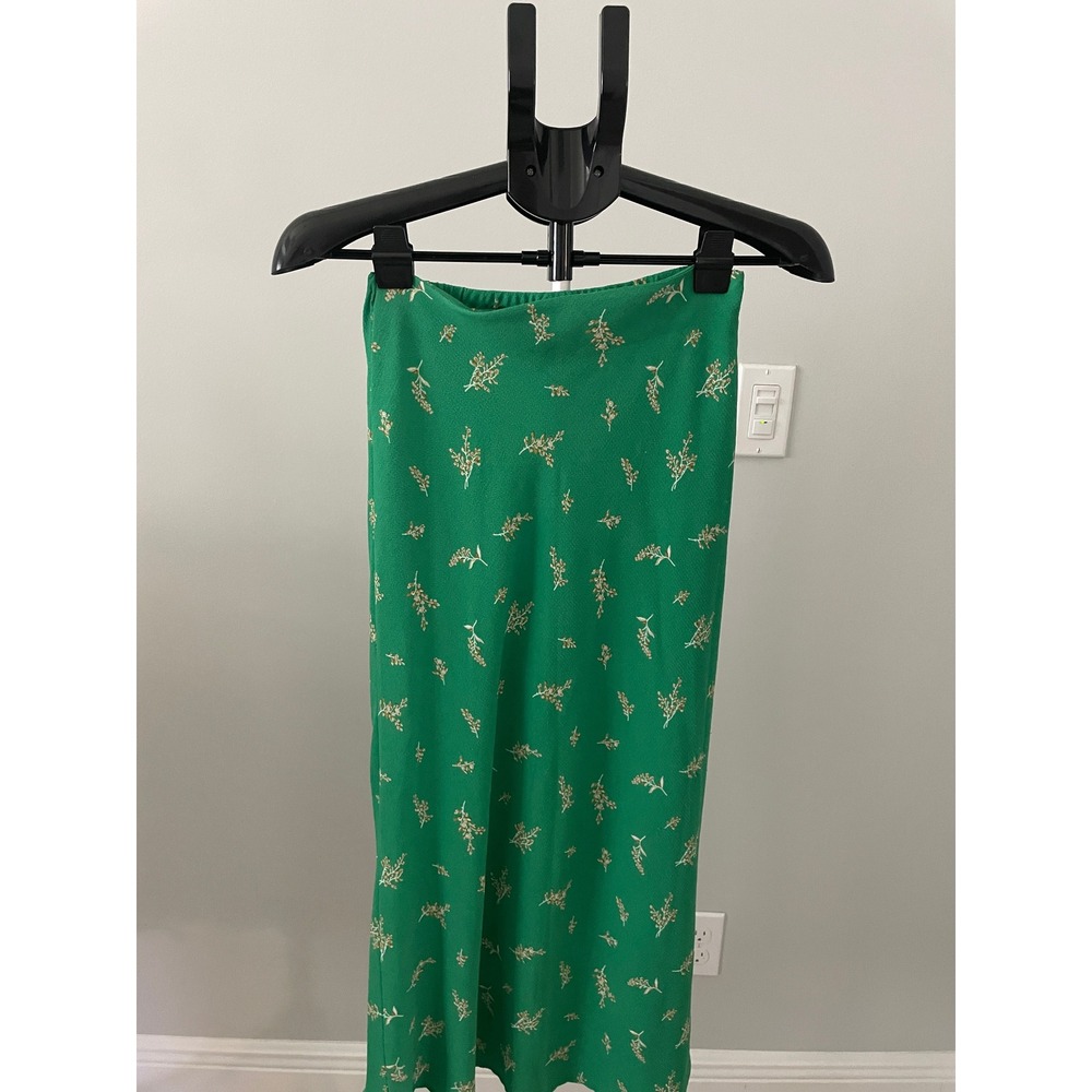 Good Luck Gem Womens Green Floral Midi Skirt Small Elastic Waist Stretch Crepe
